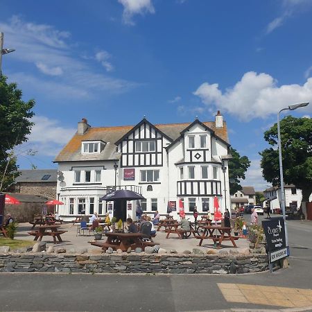 Clarkes Hotel Barrow In Furness Buitenkant foto