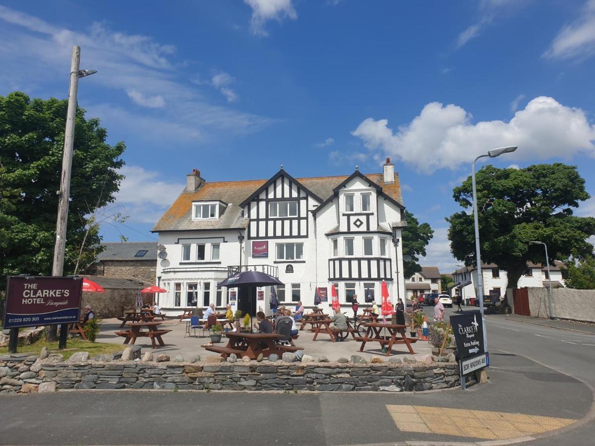 Clarkes Hotel Barrow In Furness Buitenkant foto