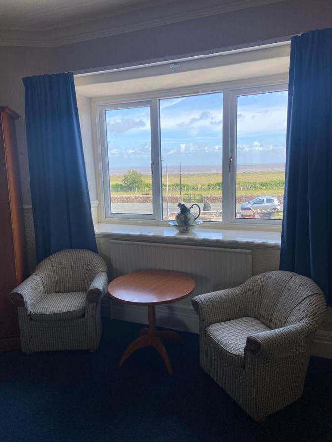 Clarkes Hotel Barrow In Furness Buitenkant foto
