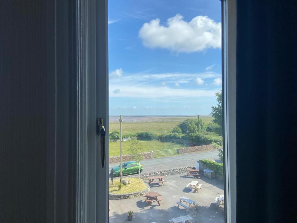 Clarkes Hotel Barrow In Furness Buitenkant foto