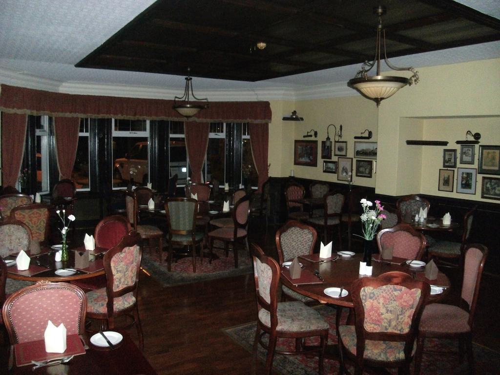 Clarkes Hotel Barrow In Furness Buitenkant foto