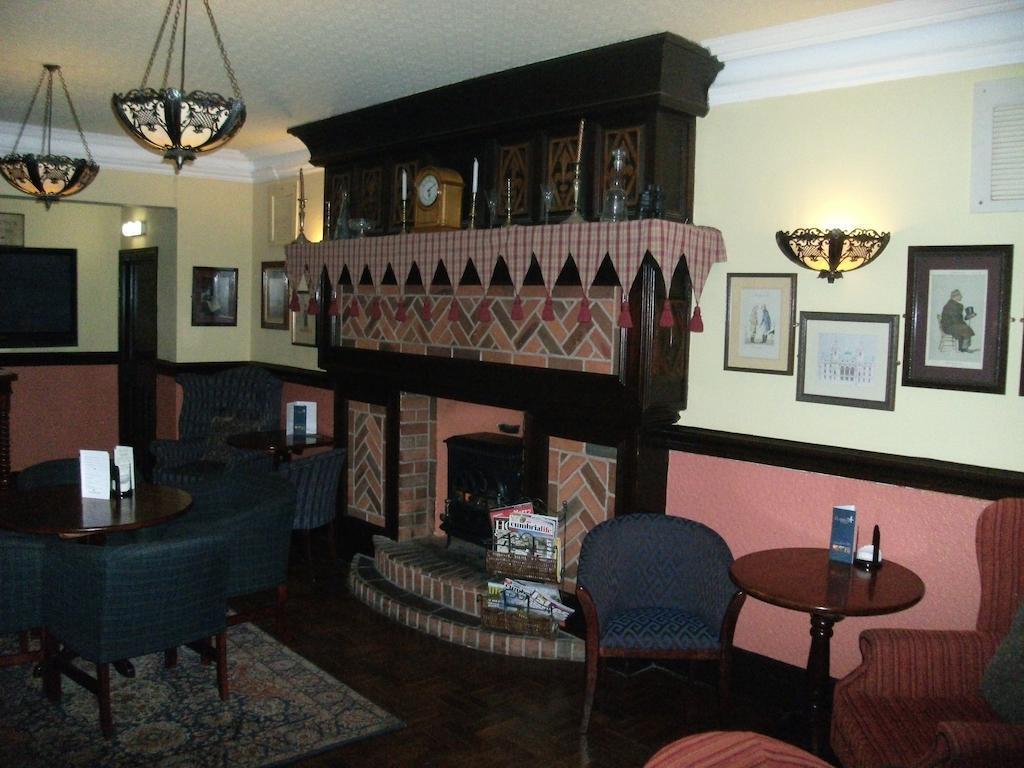 Clarkes Hotel Barrow In Furness Buitenkant foto