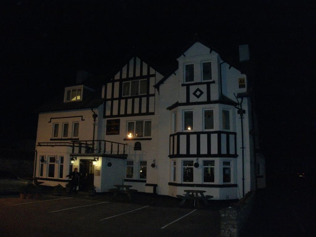 Clarkes Hotel Barrow In Furness Buitenkant foto